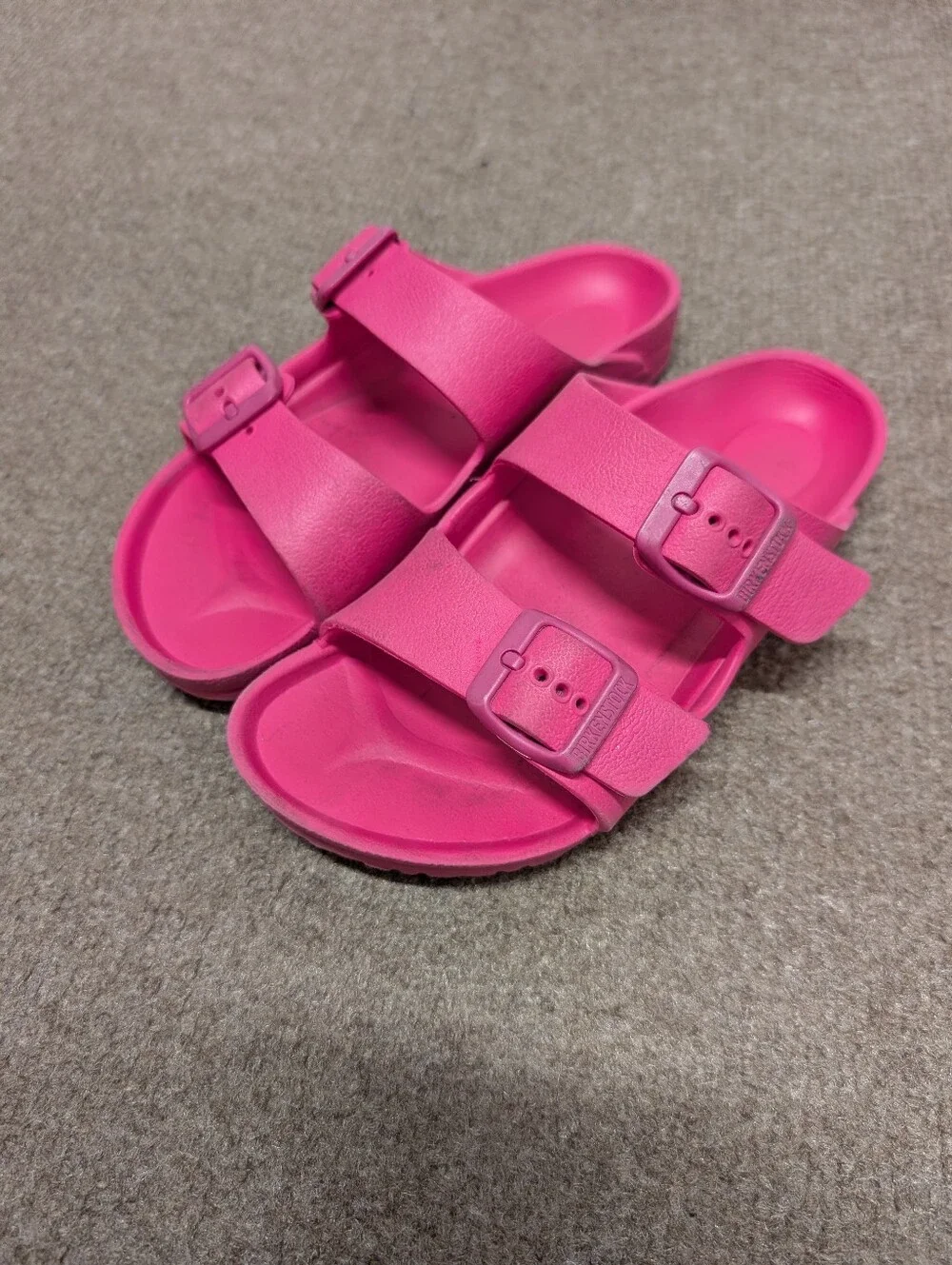 Birkenstock Girls Hot Pink Double-Buckle Slide Sandals (Size 33- US 2-2.5)